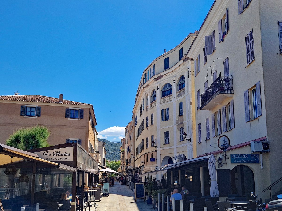 5. L’Ile Rousse und Chaos mit dem&nbsp;Auto